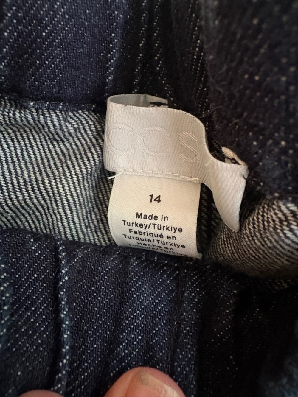 COS CROPPED DENIM WIDE-LEG PANTS SIZE 14 (36x25”)
elastic waist - Picture 5 of 6